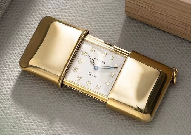 綠面+格紋+運(yùn)動(dòng)，萬元預(yù)算的瑞士腕表又一爆款-復(fù)刻表