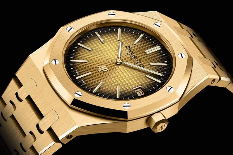 愛彼推出配備全新機(jī)芯的皇家橡樹“Jumbo”超薄款（Ref. 16202）-復(fù)刻表