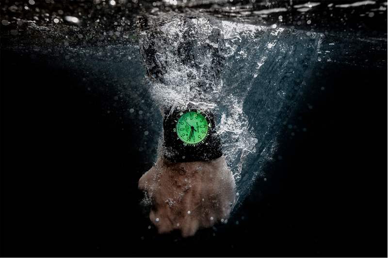 柏萊士BR03-92深潛系列綠盤夜光手表-復刻表