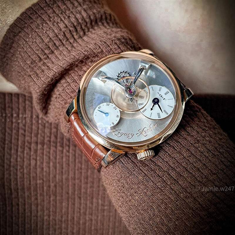 懂表的女人最美麗! 你必須follow的@jamiewatch247-復(fù)刻表