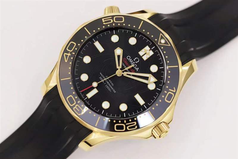 OR廠歐米茄海馬300米「黃金女王密使」與正品對比評測-復刻表