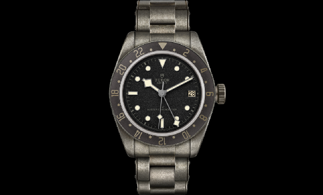 舊得好犀利!TUDOR為ONLY WATCH 2021打造Black Bay GMT One兩地時(shí)間仿舊設(shè)計(jì)腕表-復(fù)刻表