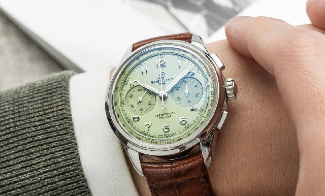 給Vintage表迷的時(shí)代故事| 百年靈Premier系列計(jì)時(shí)三部曲-復(fù)刻表