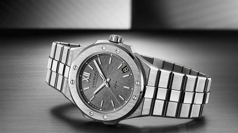 歐米茄超霸計時儀-蕭邦阿爾卑斯鷹節奏 8HF-復刻表