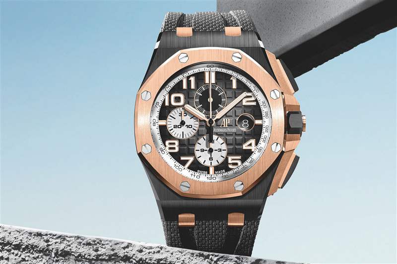 愛彼皇家橡樹離岸型自動(dòng)上鏈計(jì)時(shí)碼表黑色陶瓷 26405NR.OO.A002CA.01