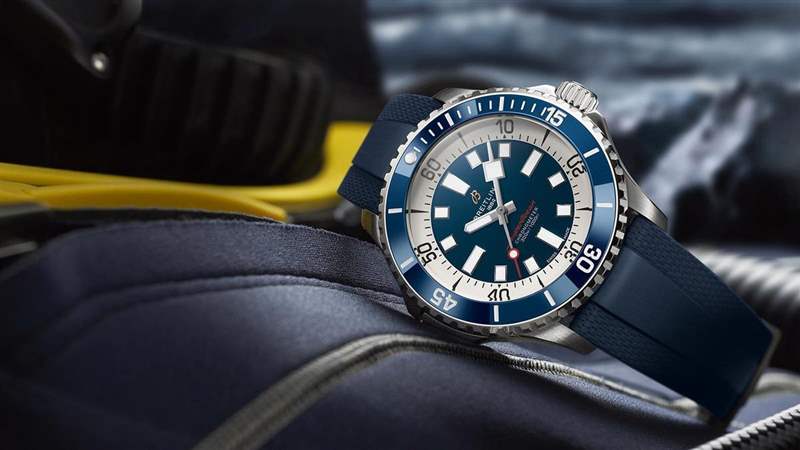 優雅接棒的細膩布局！百年靈Superocean尺寸齊全的繽紛新作-復刻表