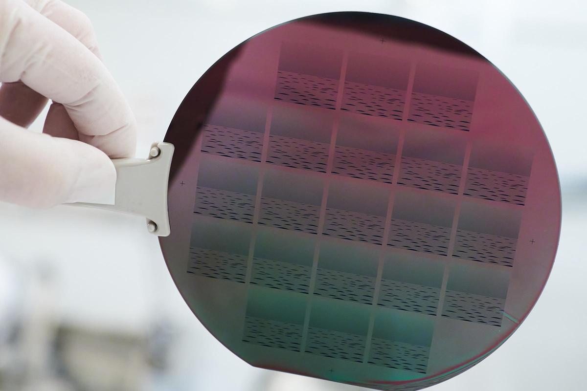 用矽晶圓做面盤？愛馬仕Cape Cod Crépuscule表壇創(chuàng)舉-復(fù)刻表