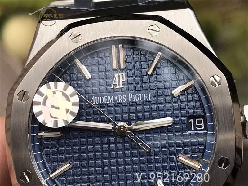 ZF廠愛彼15500復(fù)刻表對比正品評測-ZF廠15500拒絕一眼假-復(fù)刻表