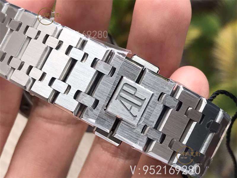 ZF廠愛彼15500復(fù)刻表對比正品評測-ZF廠15500拒絕一眼假-復(fù)刻表