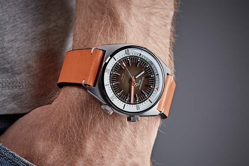 小眾運動手表Christopher Ward C65超級壓縮機-復刻表