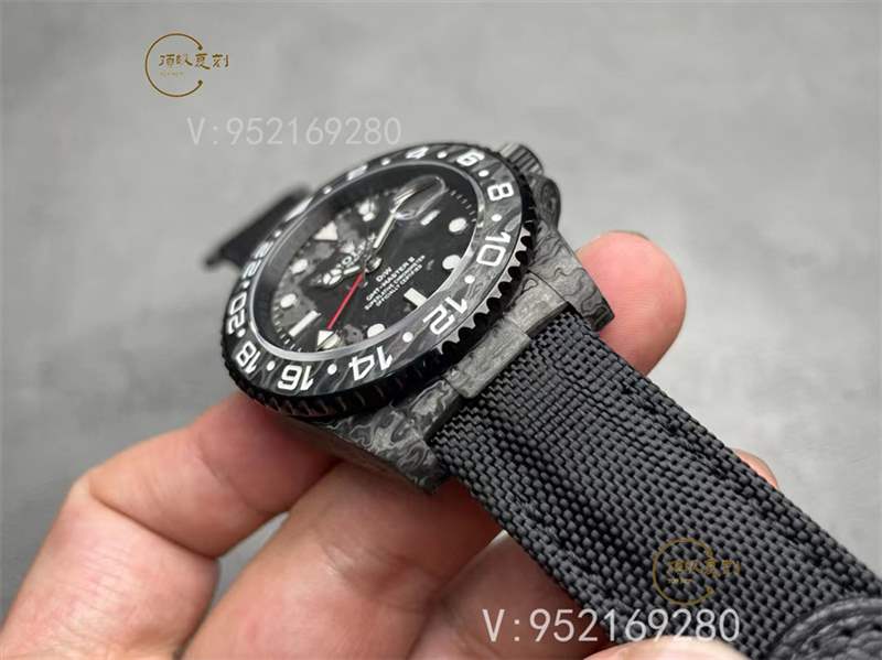 VS廠新品勞力士Ntpt格林尼治碳纖維復(fù)刻表3186機(jī)芯做工怎么樣-復(fù)刻表