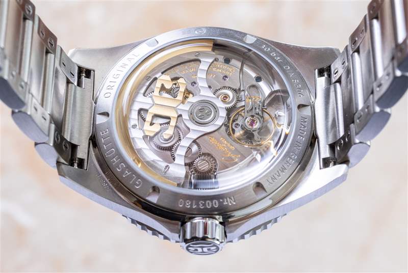 動手實踐:格拉蘇蒂原創 SeaQ 綠色表盤精鋼潛水表 動手實踐:格拉蘇蒂原創 SeaQ 綠色表盤精鋼潛水表-復刻表