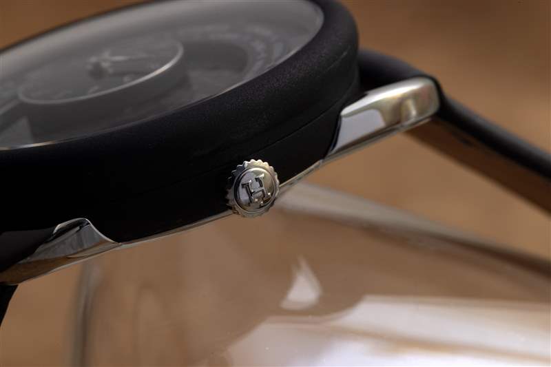 推出愛馬仕Arceau Le Temps Voyageur雙時區腕表，鼓勵您走出家門-復刻表