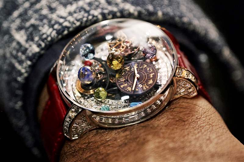 圖片報道Jacob & Co. 在西西里島舉行了一場盛大的盛會,發布了一款狂野的新“教父”手表-復刻表