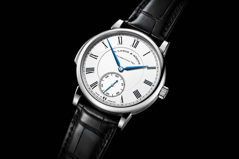 A. Lange & S?hne推出全新三問(wèn)報(bào)時(shí)腕表-復(fù)刻表