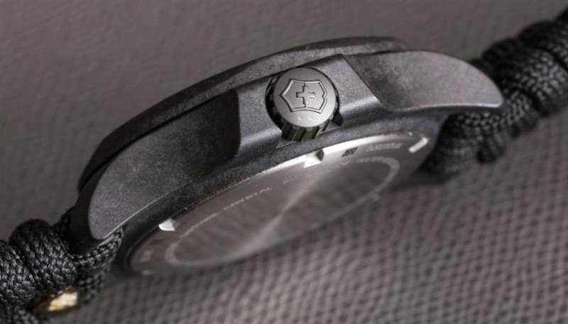 維氏瑞士軍INOX碳Naimakka傘繩表帶手表評(píng)論-復(fù)刻表