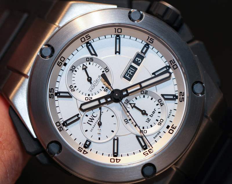 萬國表工程師雙計時鈦金屬腕表上手體驗-復刻表
