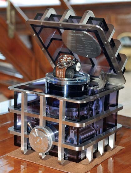 荷魯斯Ultramarinum超海洋手表-復(fù)刻表