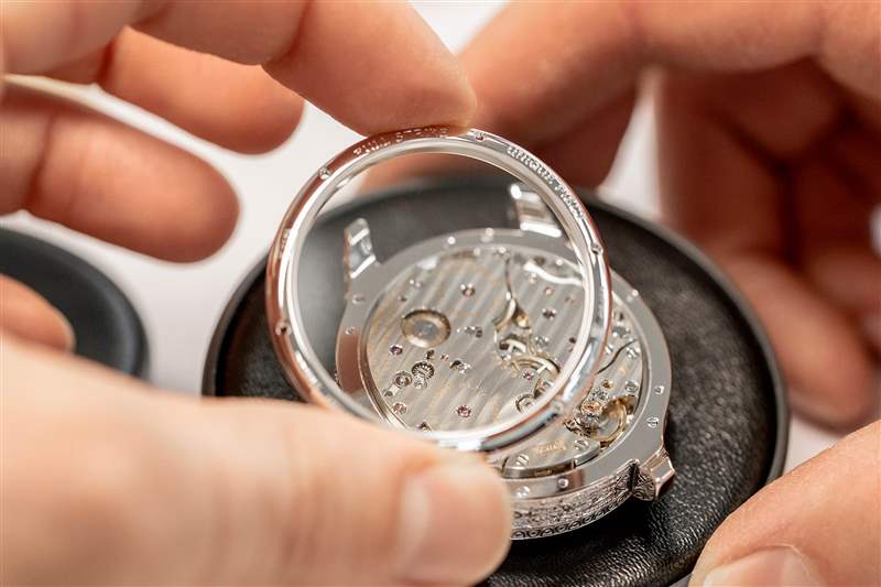 他們是如何制造的蕭邦Full Strike LUC“Día De Los Muertos”三問報時腕表誘人歌唱下一個世界-復(fù)刻表