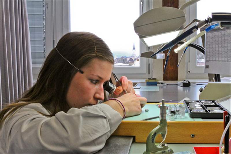 積家：在鐘表之鄉(xiāng)的中心制造時(shí)計(jì)-復(fù)刻表