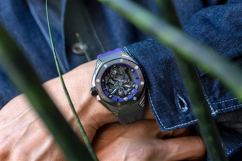 第二意見加入我，因為我試圖理解皇家橡樹概念“黑豹”飛行陀飛輪-復刻表