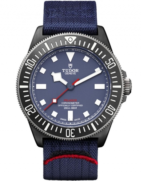 TUDOR - 帝舵第一款碳復合材質腕表TUDOR Pelagos FXD，是否會成為勞力士試金石？