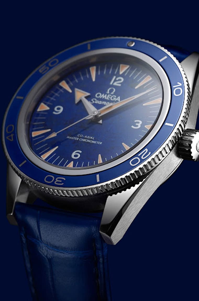 百萬價格寶石面盤自動三針表AP CODE 11.59與歐米茄海馬300米比較-復刻表