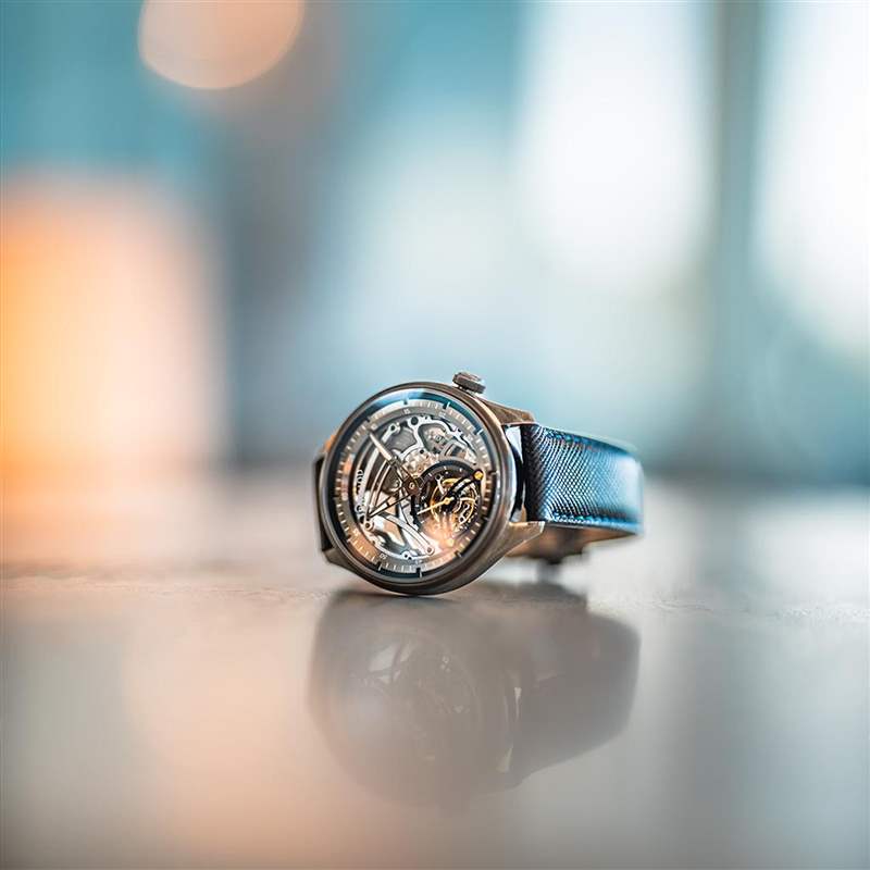 瑞士初創(chuàng)表廠BA111OD進駐香港嶄新商業(yè)模式造就極親民陀飛輪-復刻表