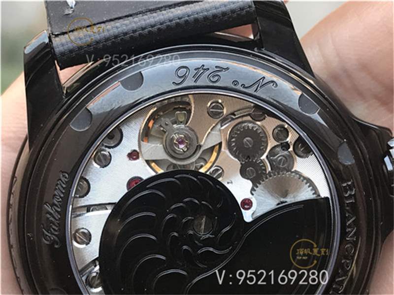 挑選國產(chǎn)機械表最好的辦法還是看工藝質量-復刻表