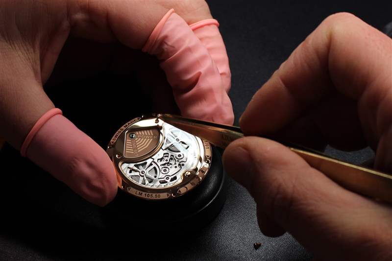 Louis Moinet推出Maya Eclipse獨(dú)一款雙重陀飛輪腕表:瑪雅文明 Louis Moinet推出Maya Eclipse獨(dú)一款雙重陀飛輪腕表:瑪雅文明-復(fù)刻表